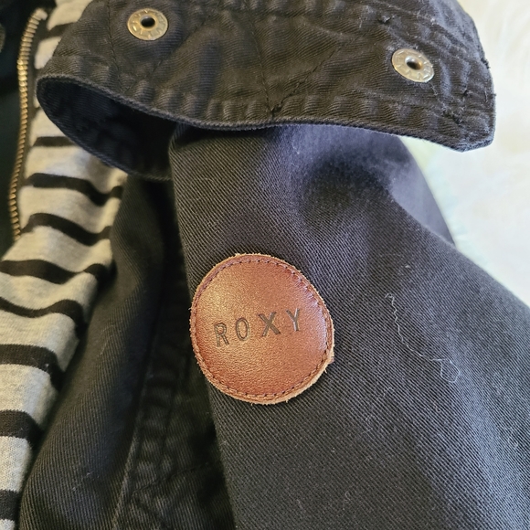SOLD - Roxy Black Jacket - Picture 6 of 6
